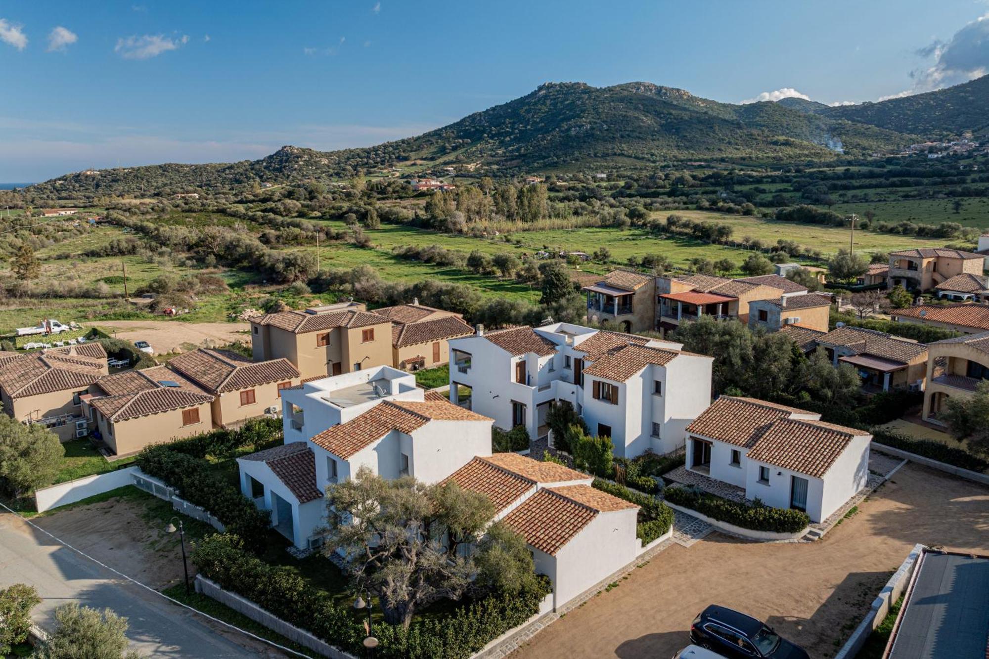 Residenza L'Alzoni Hotell San Teodoro  Eksteriør bilde